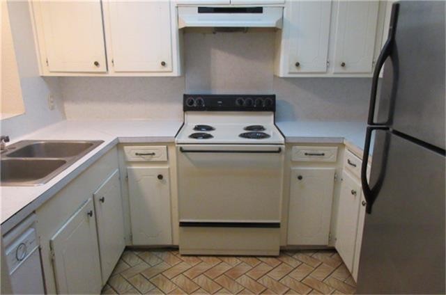 Foto del edificio - 1811 Country Village Blvd