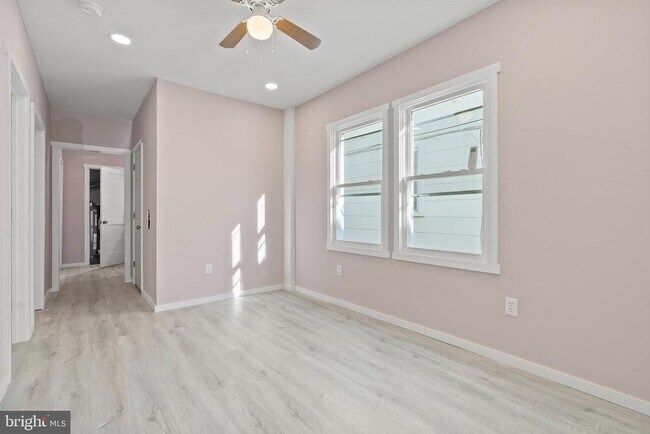 Foto del edificio - 309 N Oxford Ave