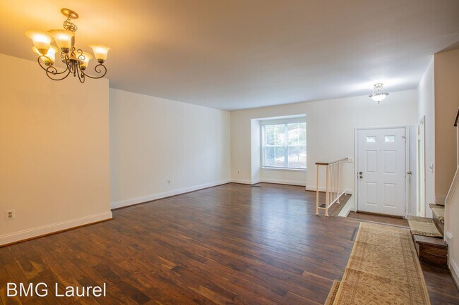 Foto del edificio - 3 br, 3 bath House - 9 Waterside Ct