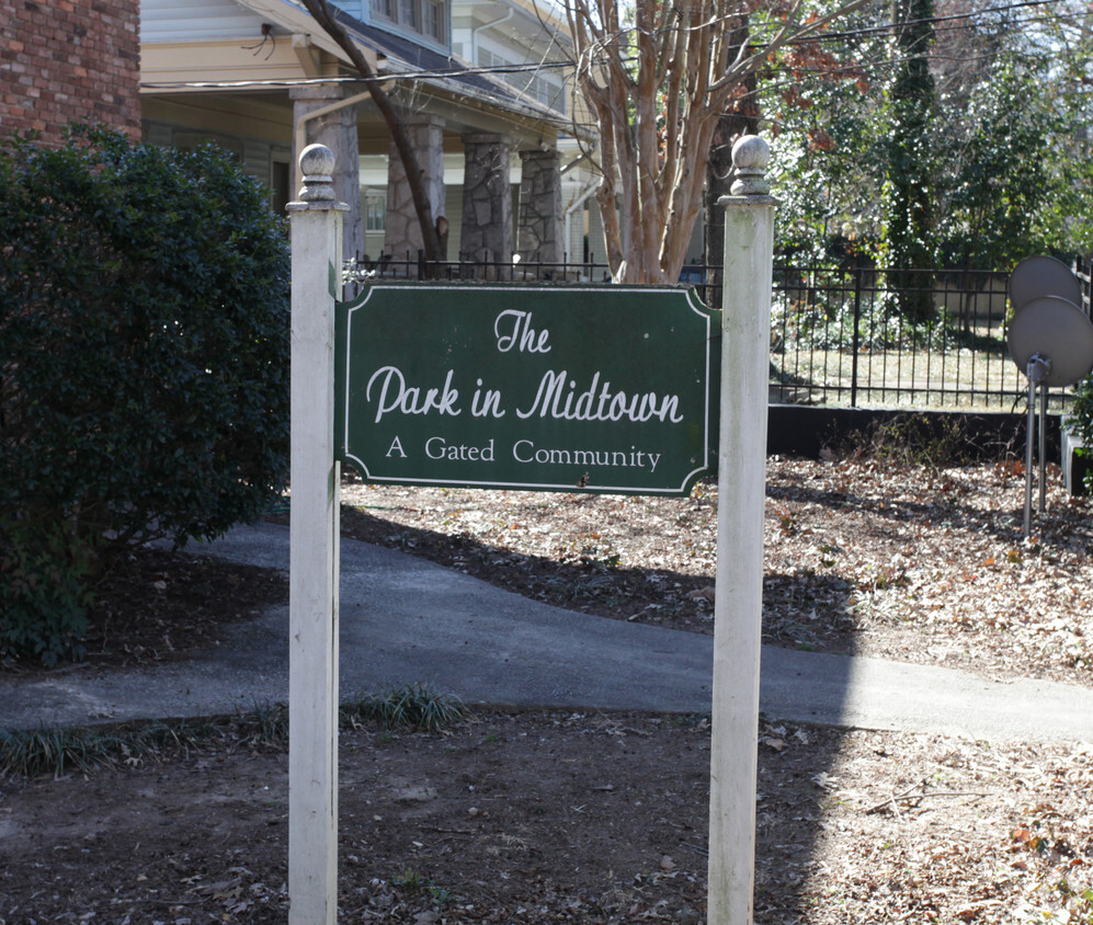 Building Photo - The Park In Midtown
