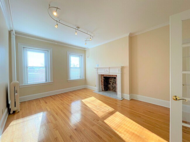 Building Photo - 898 Massachusetts Ave
