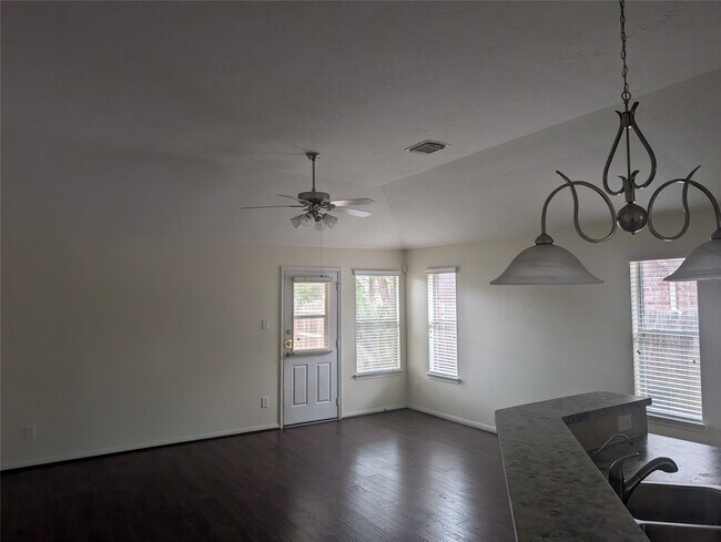 Foto del edificio - 1822 Fergus Park Ct