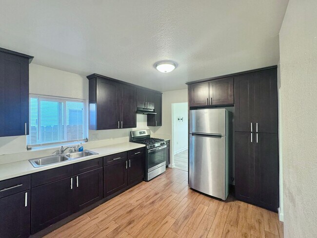 Foto del edificio - Front Unit 3 Bedroom, 1 Bathroom