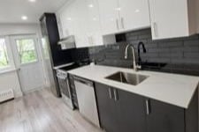 Building Photo - 3420 Pl Decelles