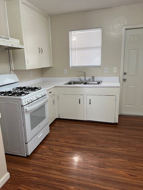 Foto del edificio - 12205 Almeda Genoa Rd