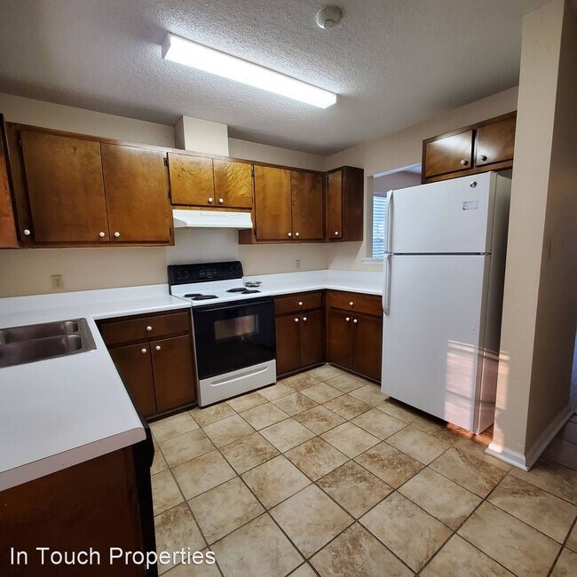 Foto del edificio - 2 br, 2.5 bath House - 341 Brookfield Road