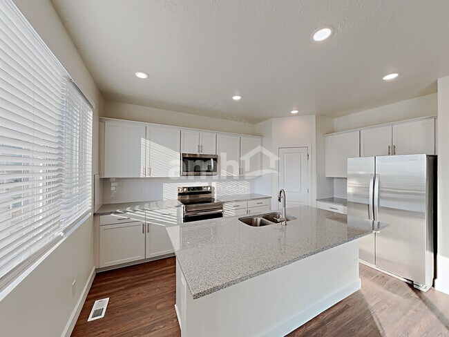 Building Photo - 1309 Rickshaw Ln