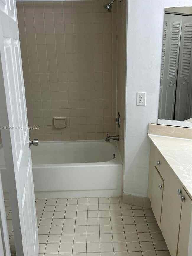 Foto del edificio - 6280 NW 186th St
