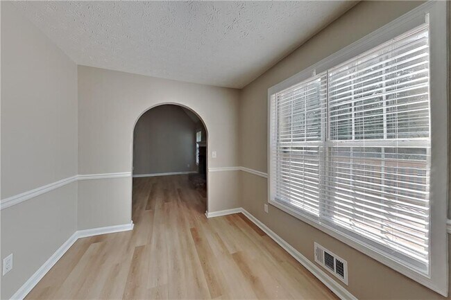 Building Photo - 1075 Crystal Water Dr SE