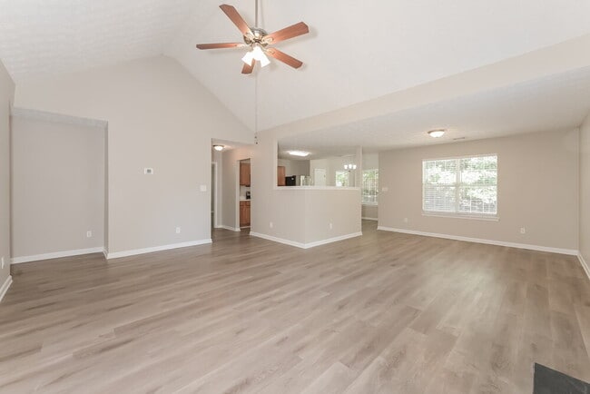 Building Photo - 2167 Mulberry Ln