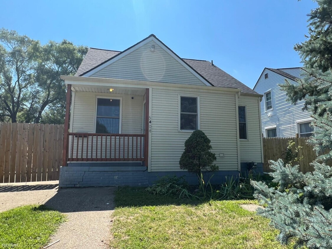 Primary Photo - 4 br, 1.5 bath House - 5404 E 9 Mile Rd