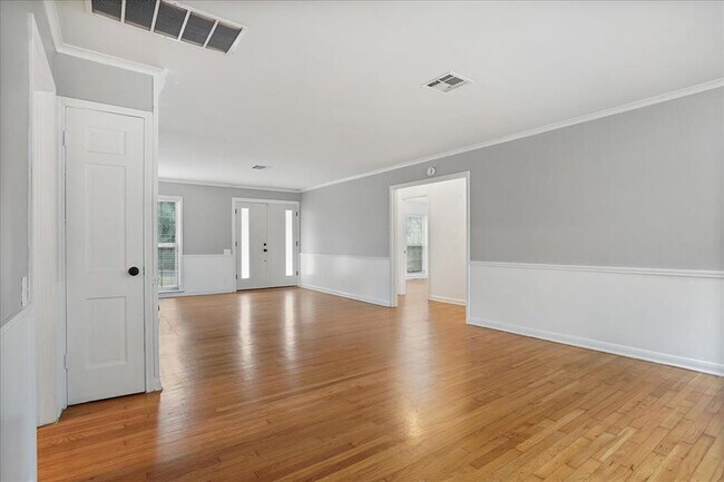 Foto del edificio - 2619 W 45th St