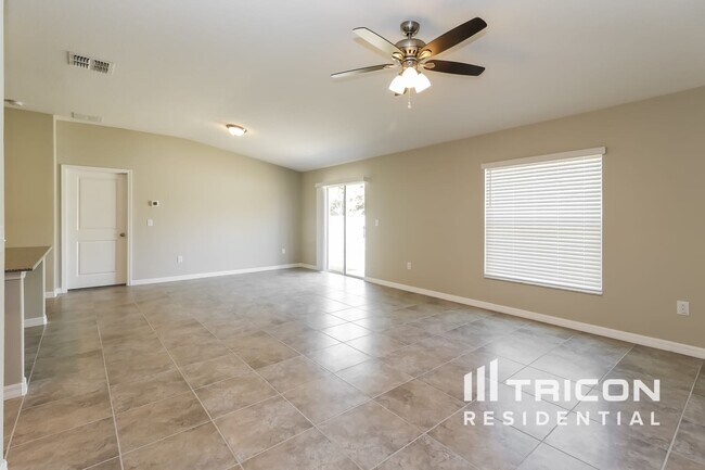 Building Photo - 1732 Broad Winged Hawk Dr