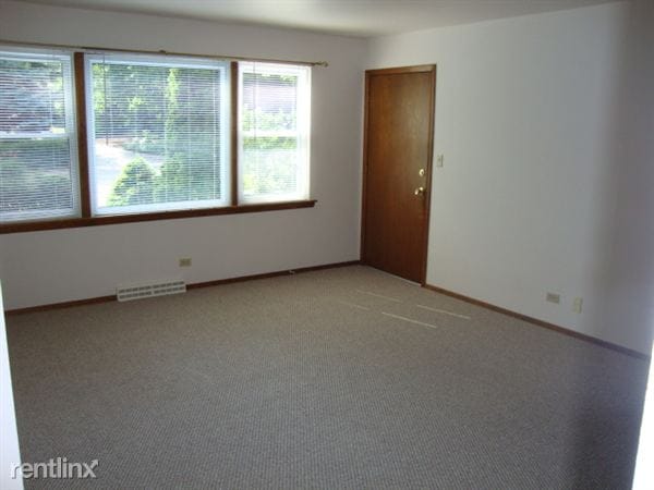 Building Photo - 605 N Blanchard St