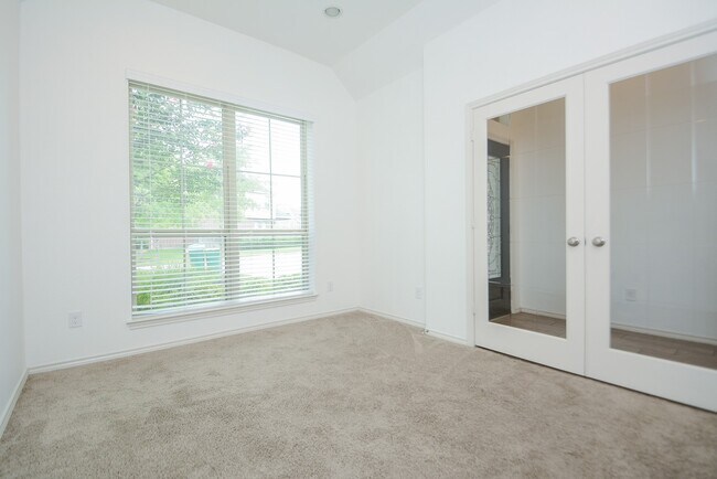 Foto del edificio - 232 Clementine Ct
