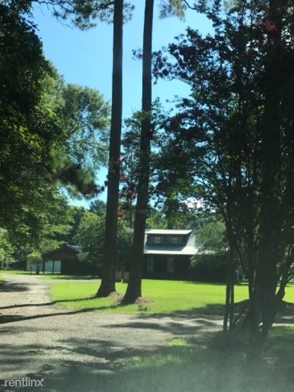 Building Photo - 21340 Greenwell Springs Rd