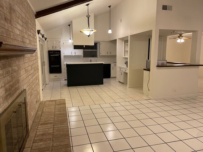 Foto del edificio - 16402 Mill Point Dr