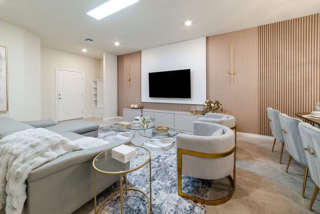 Building Photo - 15871 Cape Coral Lp