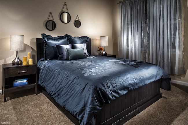 Foto del edificio - 4750 E Cherry Creek S Dr