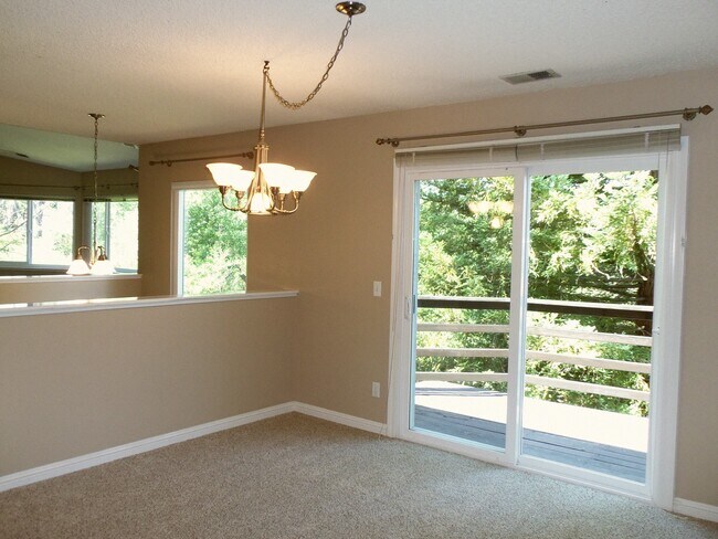 Building Photo - 1858 Sally Creek Cir