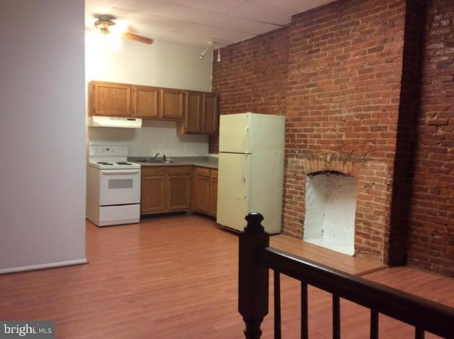 Building Photo - 2103 Maryland Ave