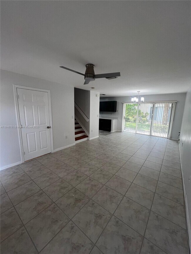 Foto del edificio - 2212 NW 171st Terrace