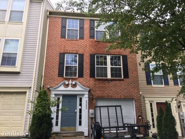 Foto principal - 3 br, 1.5 bath Townhome - 8362 Tapu Ct