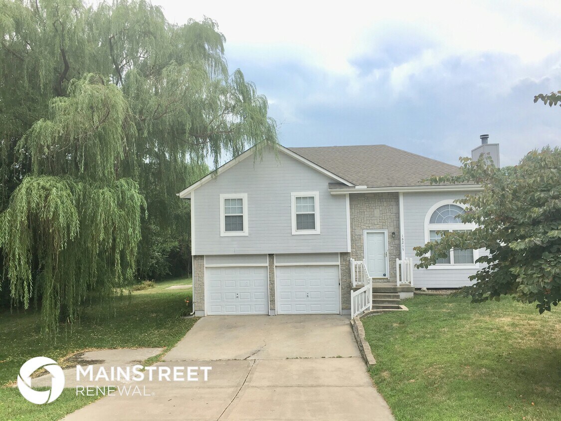 Foto principal - 18215 E Kentucky Rd