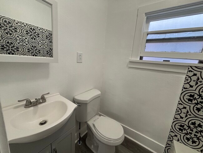 Foto del edificio - 839 6th St