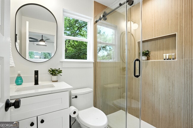 Foto del edificio - 1597 Glenwood Ave SE