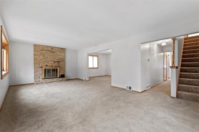 Foto del edificio - 828 Rockwood Ave