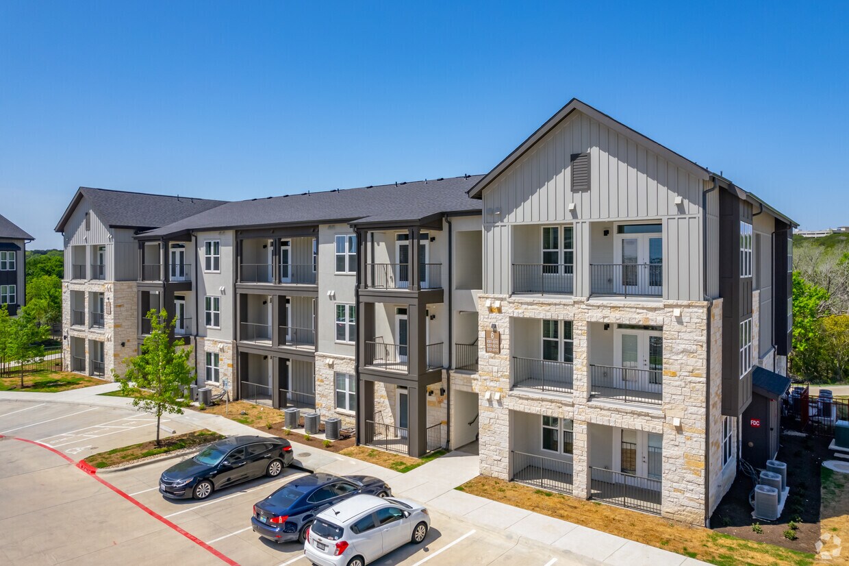 Lenox Park Apartments 6000 Ed Bluestein Blvd Austin, TX