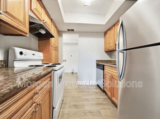 Building Photo - 4721 S Texas Ave