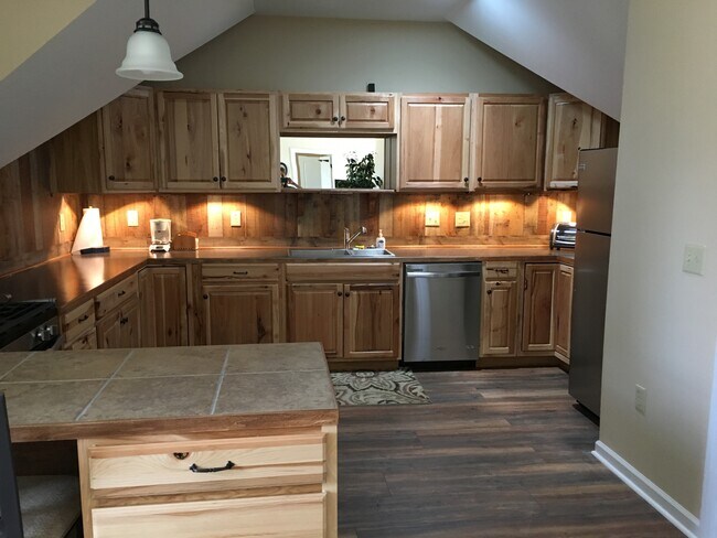 cocina amplia - 203 Three Runs Plantation Dr