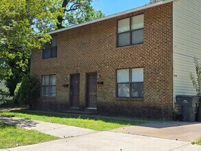 Building Photo - 3240 Lyons Ave