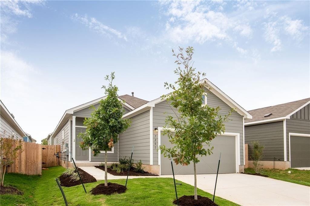 Foto principal - 7201 Tonka Ln