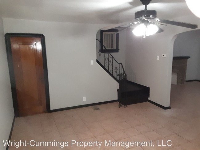 Building Photo - 3 br, 2 bath House - 3301 Meyer Ave