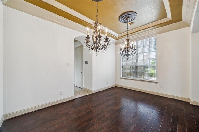 Building Photo - 27 Tioga Pl