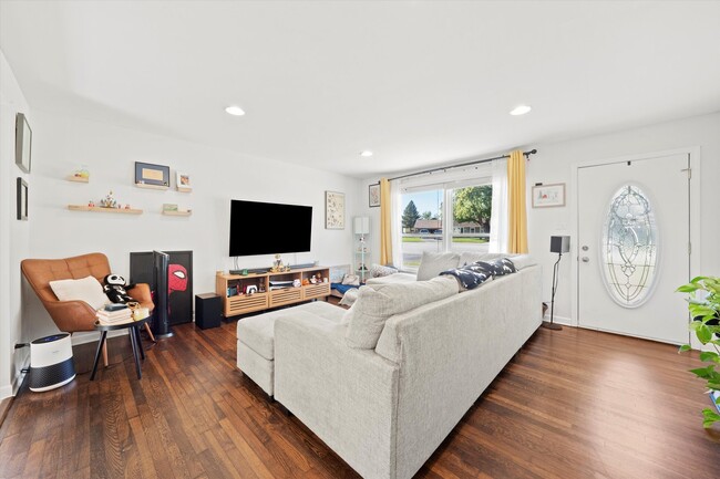 Foto del edificio - 13239 Forestview Ct