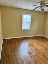 Building Photo - 3043 Coleman Rd