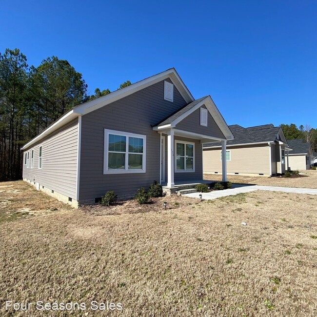 Building Photo - 3 br, 2 bath House - 124 Shamrock Court