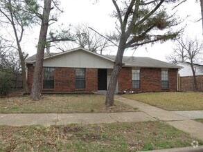 Building Photo - 7445 Emory Oak Ln