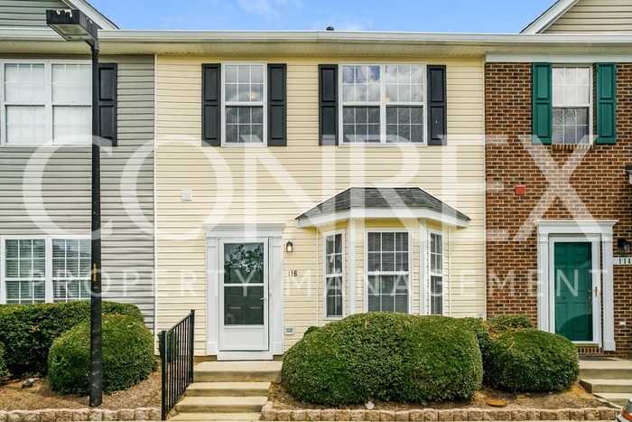 Primary Photo - Beautiful Townhome!