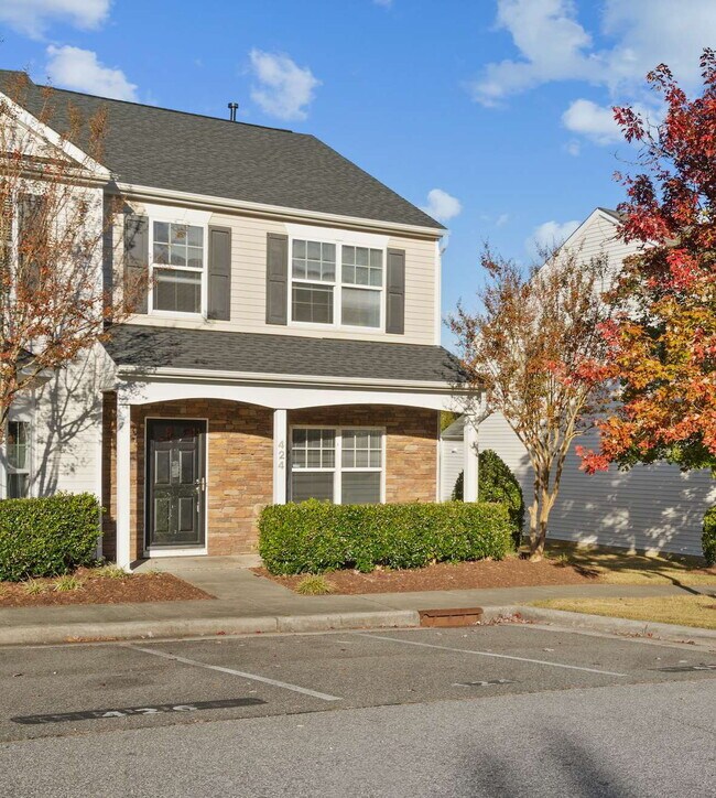 Foto del edificio - Spacious 3-Bed End-Unit Townhome in Durham