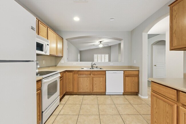 Foto del edificio - 3 Bed, 2 Bath Home in Power Ranch Subdivis...