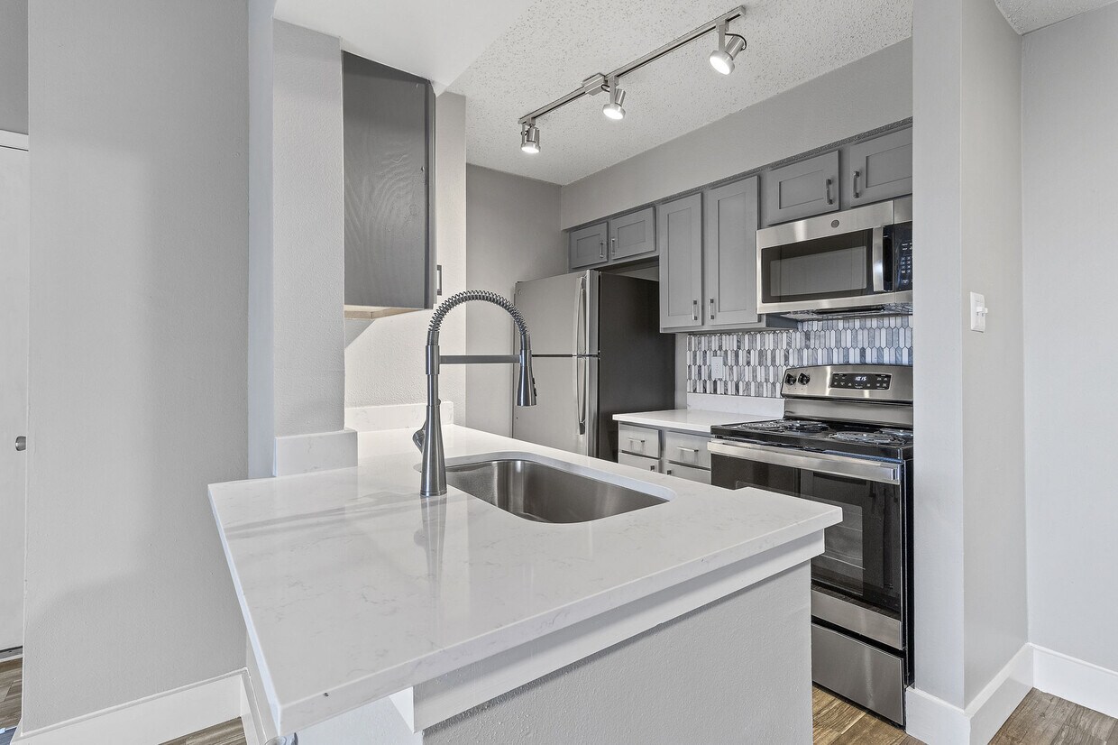 renata apartment homes