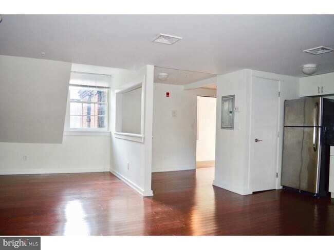 Foto del edificio - 1300 Spruce St