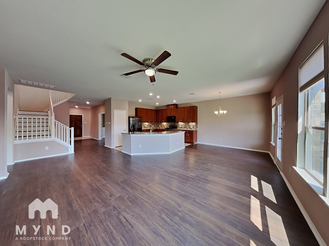 Primary Photo - 3040 Freeman Park Dr