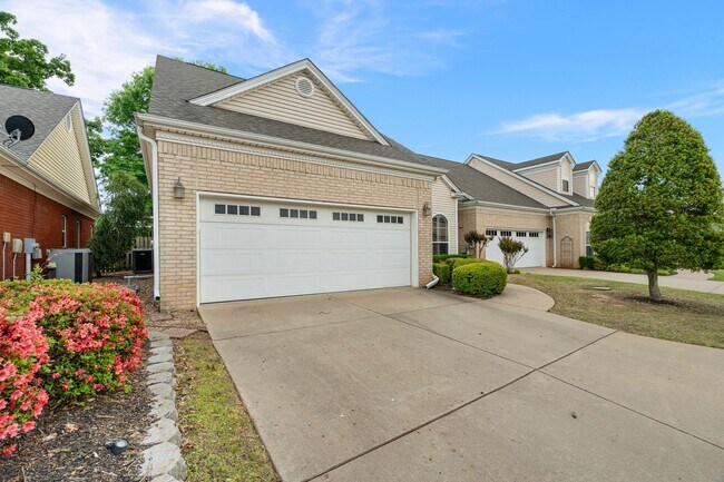 Foto del edificio - 60 Jeffrey Way