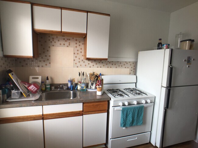 Foto del edificio - 2544 N Kilbourn Ave